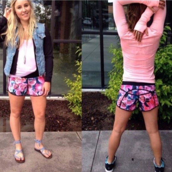 Lululemon Tracker Short II Secret Garden Black 4 Rare Discontinued Color - Picture 13 of 15